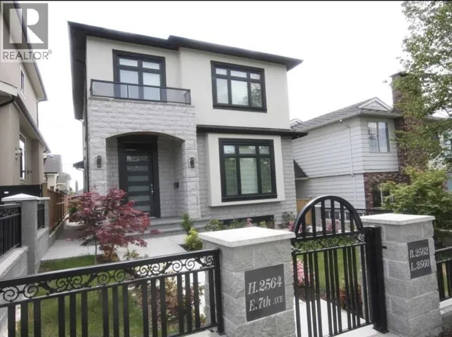 2564 E 7TH AVENUE, Vancouver, British Columbia V5M1T4