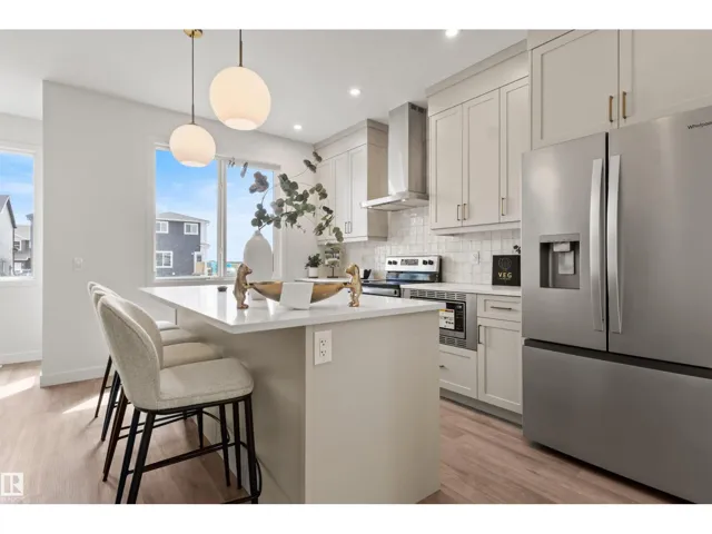 5749 HAWTHORN CM SW, Edmonton, Alberta T6X3K8