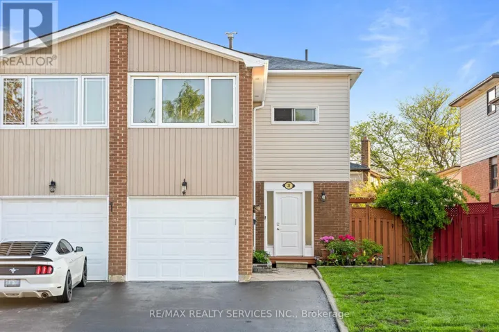 28 KINGSWOOD DRIVE, Brampton (Brampton North), Ontario L6V2T6