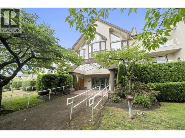 305 1009 HOWAY STREET, New Westminster, British Columbia V3M6R1