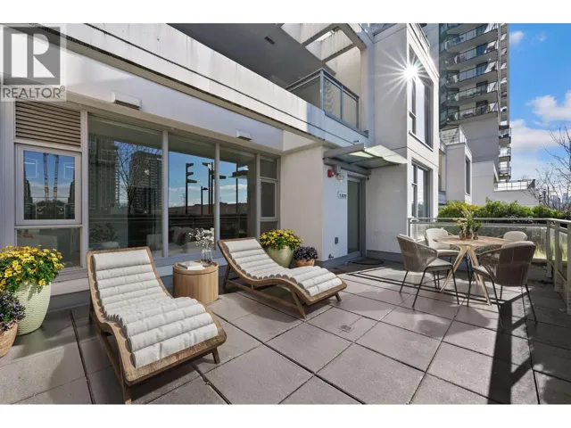 TH02 2288 ALPHA AVENUE, Burnaby, British Columbia V5C0L9