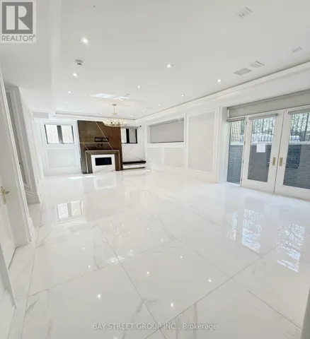 172 MAPLEHURST AVENUE, Toronto (Willowdale East), Ontario M2N3B9