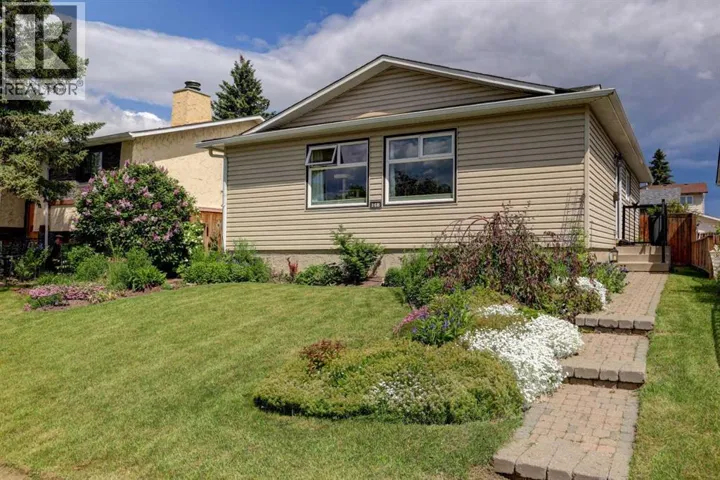 148 Rundlecairn Rise NE, Calgary, Alberta T1Y2Y3