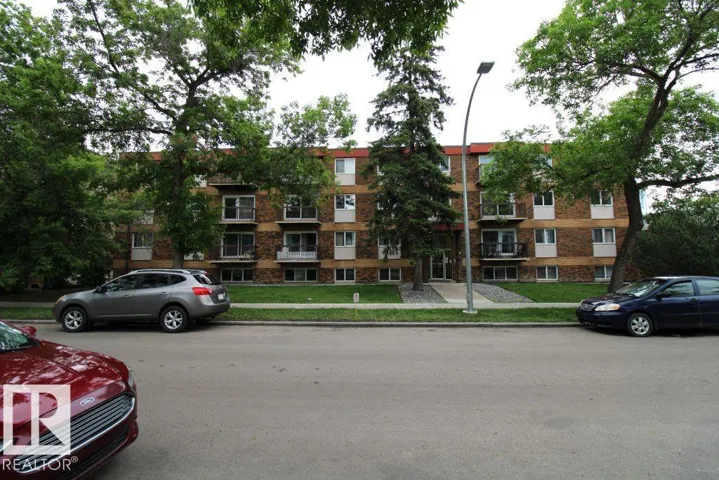 #305 10725 111 ST NW, Edmonton, Alberta T5H3G2
