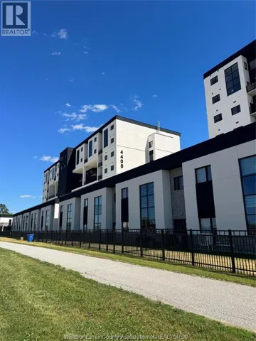 4400 LAURIER PARKWAY Unit# 470, LaSalle, Ontario N9H0R1