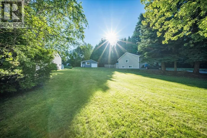 30 Davis Avenue, Fruitvale, British Columbia V0G1L1