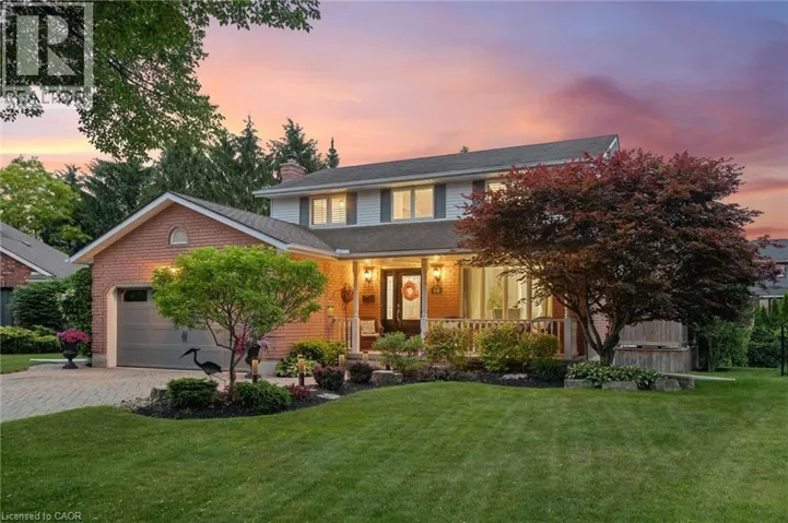 18 DUNNINGTON Court, Kitchener, Ontario N2A3M5