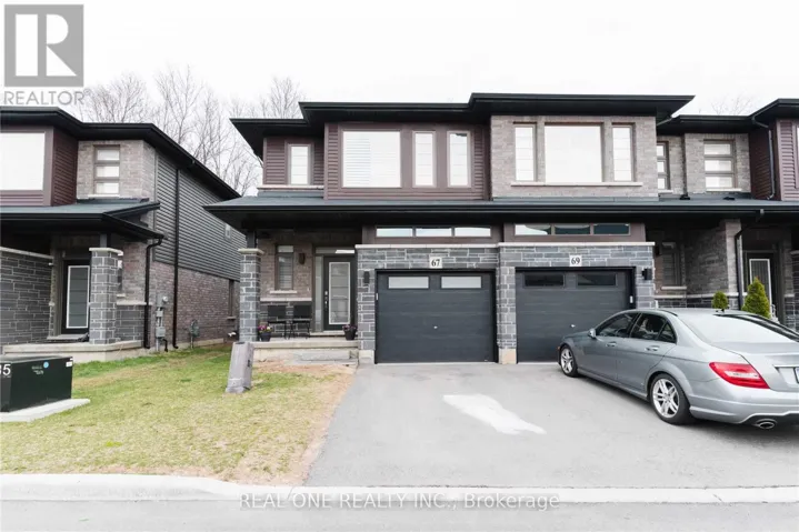 67 BURLEY LANE, Hamilton (Meadowlands), Ontario L9G0G5