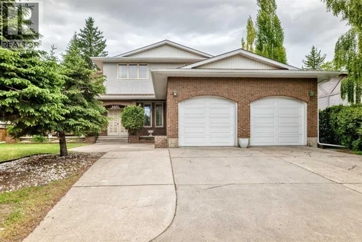 3407 50 Street NW, Calgary, Alberta T3A0E3