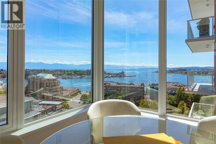 907 60 Saghalie Rd, Victoria, British Columbia V9A0H1
