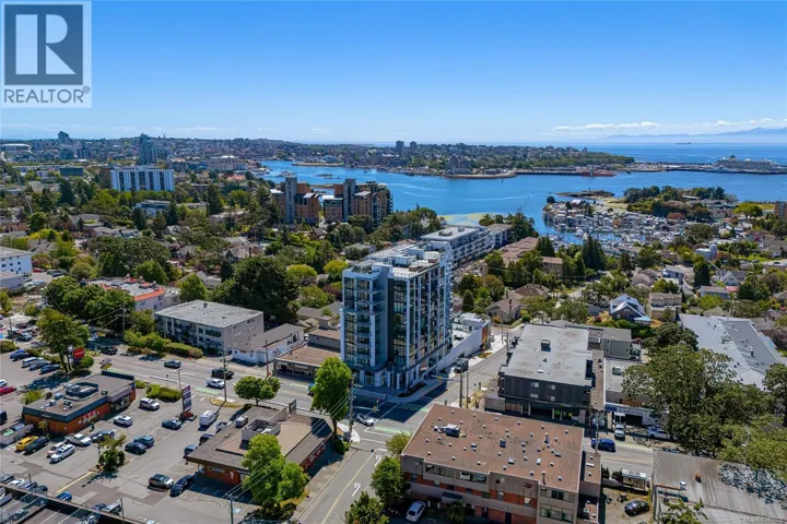 301 899 Esquimalt St, Esquimalt, British Columbia V9A0L7