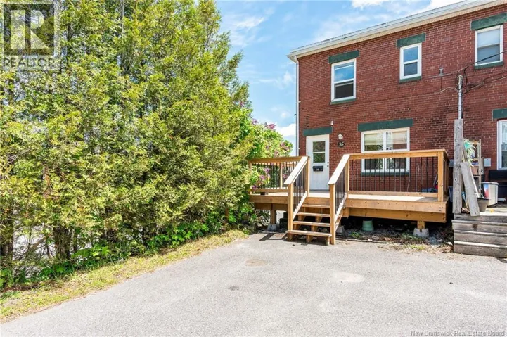 35 McKenna Crescent, Saint John, New Brunswick E2K4C8