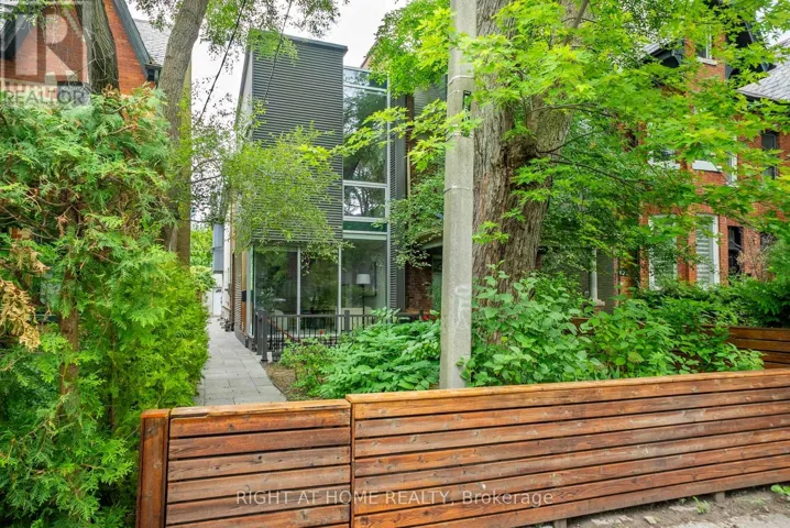 281 BRUNSWICK AVENUE, Toronto (University), Ontario M5S2M6