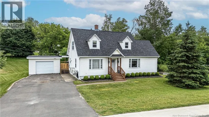 154 Brookside Drive, Fredericton, New Brunswick E3A1T6