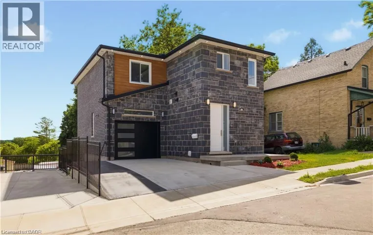 129 ST GEORGE Street, Kitchener, Ontario N2G2T2