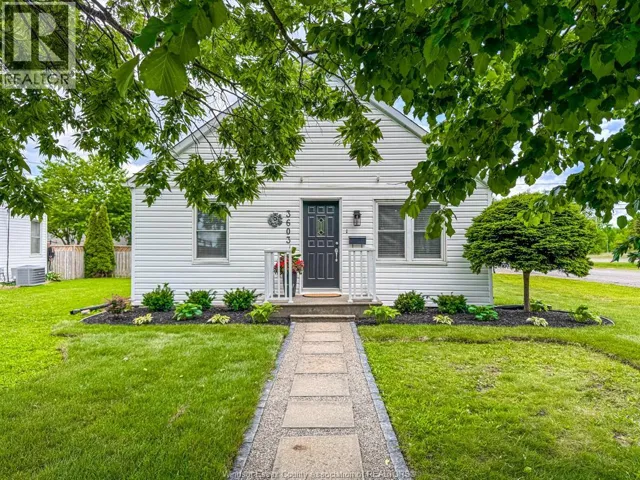 3603 RIBERDY, Windsor, Ontario N8W3V9