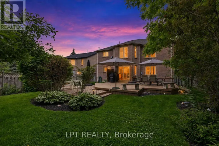 152 MCCAFFREY ROAD, Newmarket (Summerhill Estates), Ontario L3X1K2