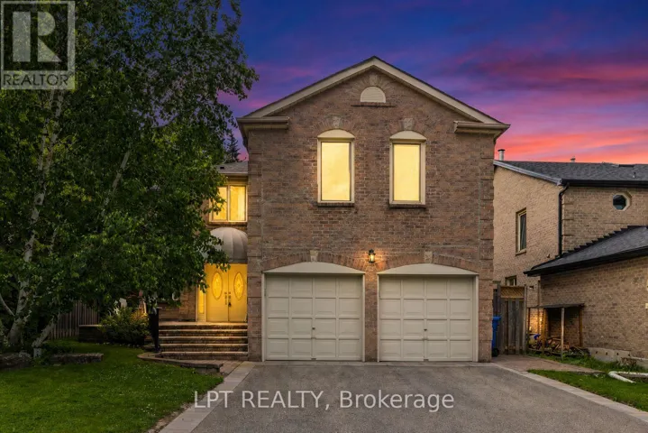 152 MCCAFFREY ROAD, Newmarket (Summerhill Estates), Ontario L3X1K2