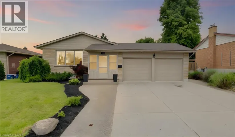 127 STRATHCONA Crescent, Kitchener, Ontario N2B2W8