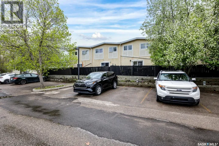 G 4220 CASTLE ROAD, Regina, Saskatchewan S4S4W1