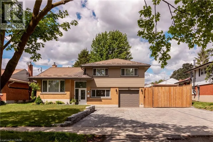 304 GREENFIELD Avenue, Kitchener, Ontario N2C1E1