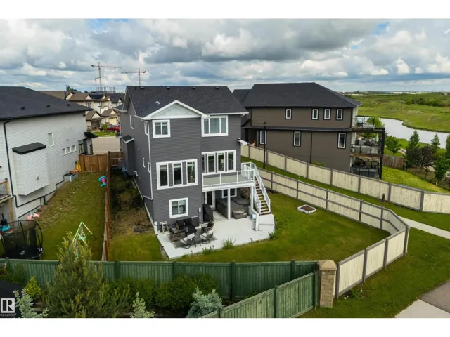 20503 97 AV NW, Edmonton, Alberta T5T4V7