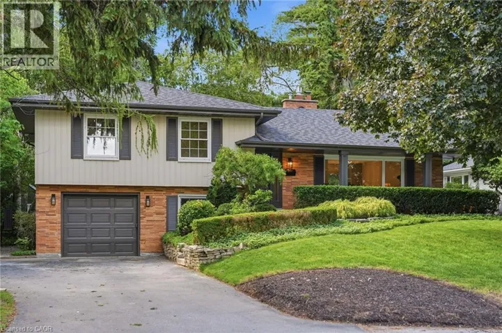 571 LEONARD Court, Burlington, Ontario L7T2P4