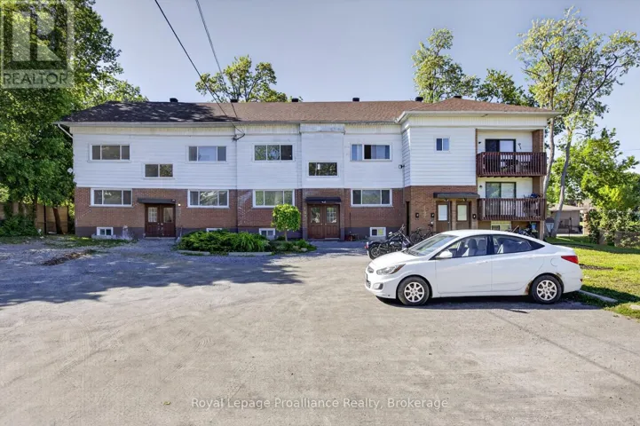 #5 - 171 HAZLITT STREET, Peterborough (Ashburnham Ward 4), Ontario K9H1L8