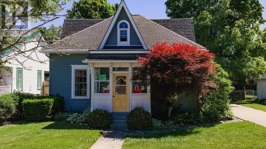 36 TRAFALGAR STREET, Goderich (Goderich (Town)), Ontario N7A1T4