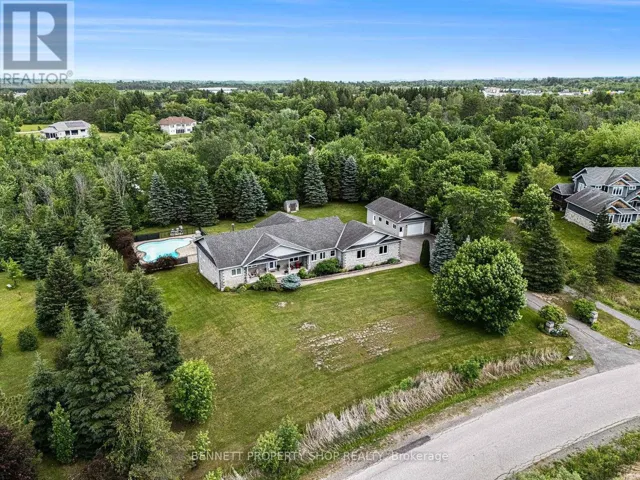 121 COVERED BRIDGE WAY, Ottawa, Ontario K0A1L0