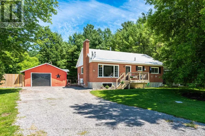471 LYNDHURST ROAD, Leeds and the Thousand Islands, Ontario K0E1N0