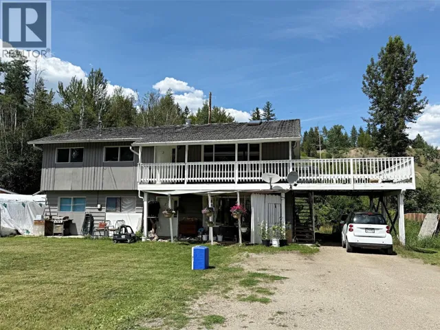 405 DESFOSSES Road, Clearwater, British Columbia V0E1N1