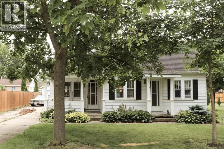 4113 CATHERINE STREET, Petrolia, Ontario N0N1R0