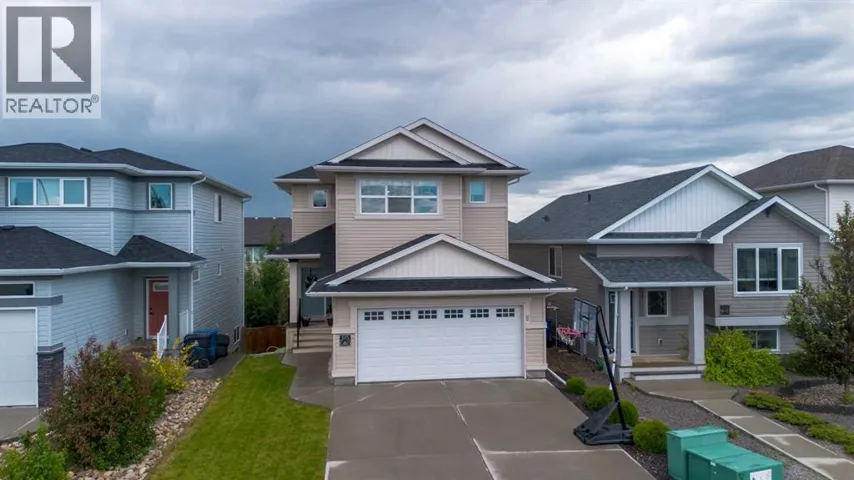 575 Moonlight Lane W, Lethbridge, Alberta T1J5M1