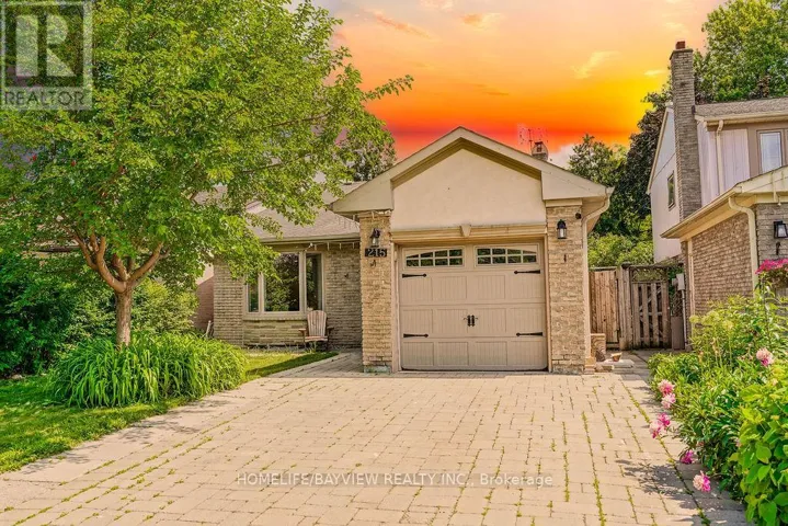 215 WELDRICK ROAD W, Richmond Hill (North Richvale), Ontario L4C5J2