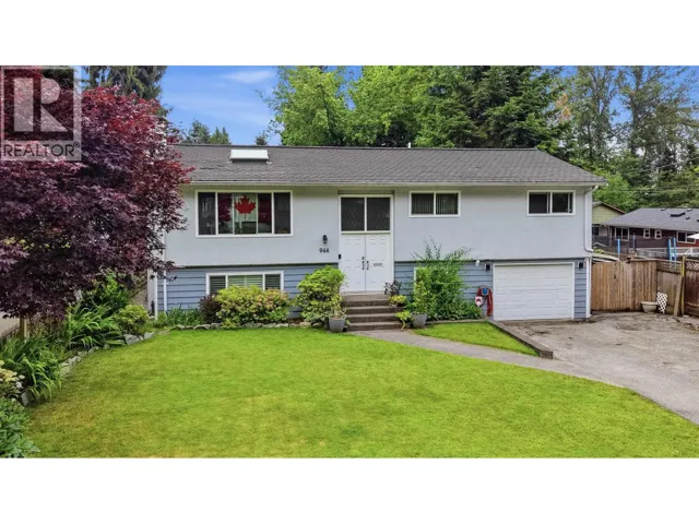 944 TOLLCROSS ROAD, North Vancouver, British Columbia V7H2G2