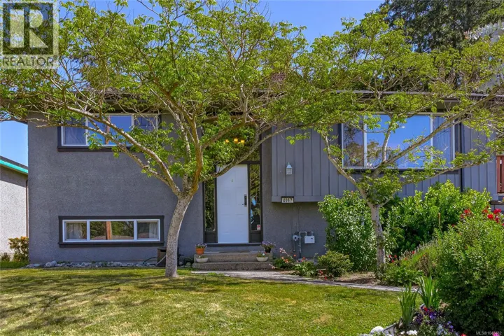 4067 Cedar Hill Cross Rd, Saanich, British Columbia V8X2J2