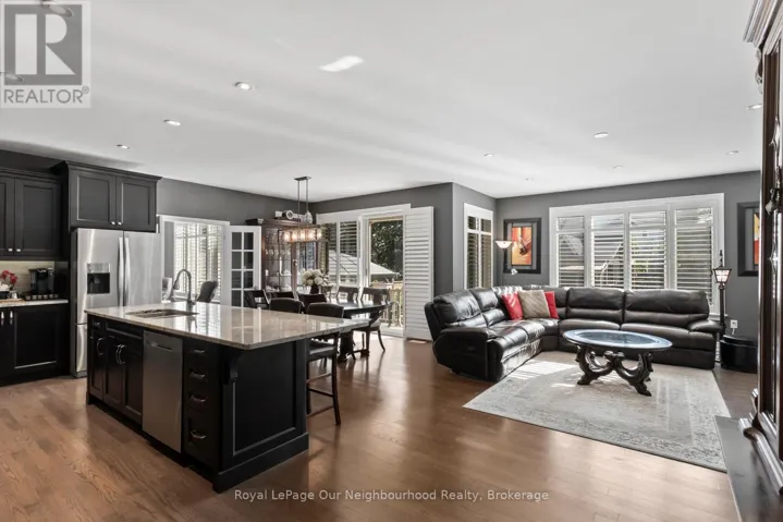19 WAVERLEY ROAD, Clarington (Bowmanville), Ontario L1C1K8