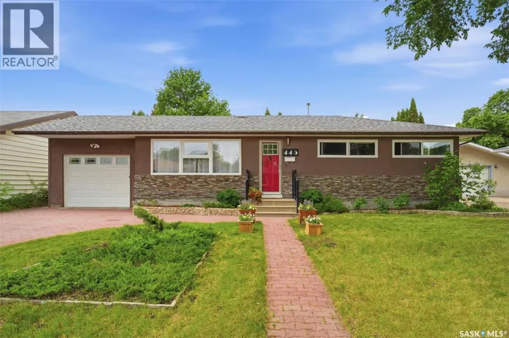 445 Witney AVENUE S, Saskatoon, Saskatchewan S7M3K6