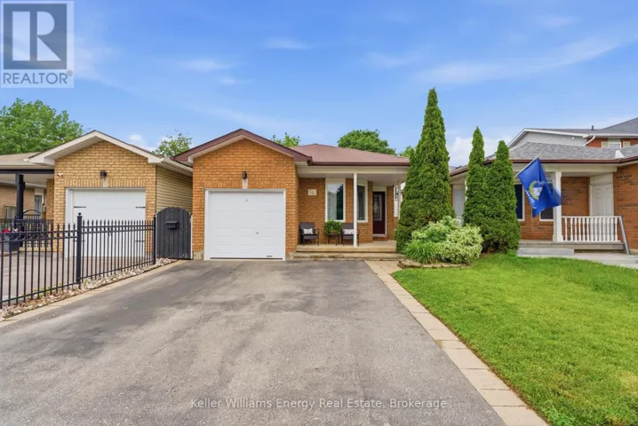 16 JOHN WALTER CRESCENT, Clarington (Courtice), Ontario L1E2W6