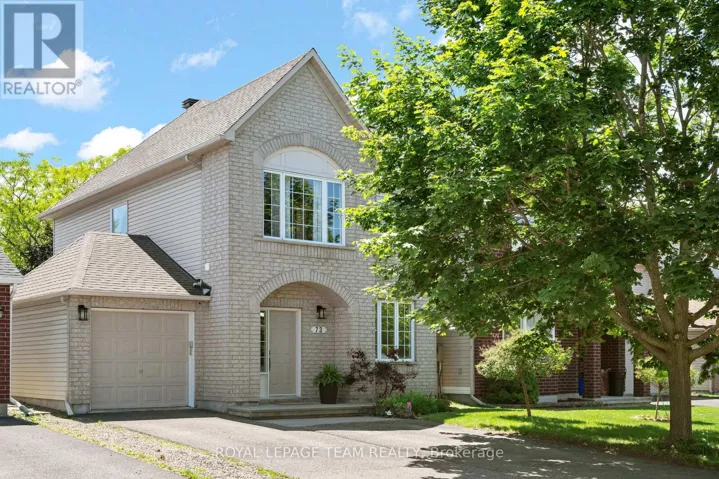 73 DEERFOX DRIVE, Ottawa, Ontario K2J4V1