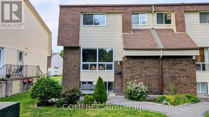 8B FORESTER CRESCENT, Ottawa, Ontario K2H8X9