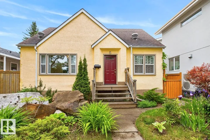 9211 CONNORS RD NW, Edmonton, Alberta T6C4B8