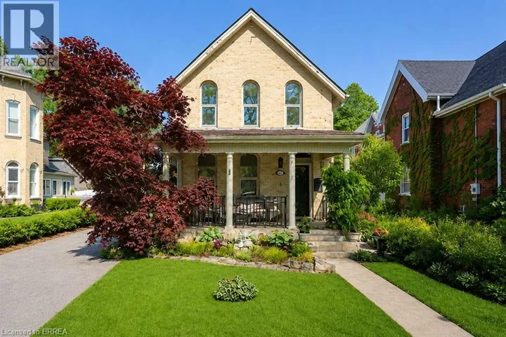 11 CHESTNUT Avenue, Brantford, Ontario N3T4B9