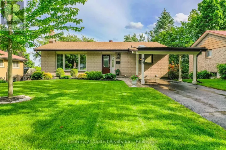 963 ELLESMERE AVENUE, Peterborough (Northcrest Ward 5), Ontario K9H7A9