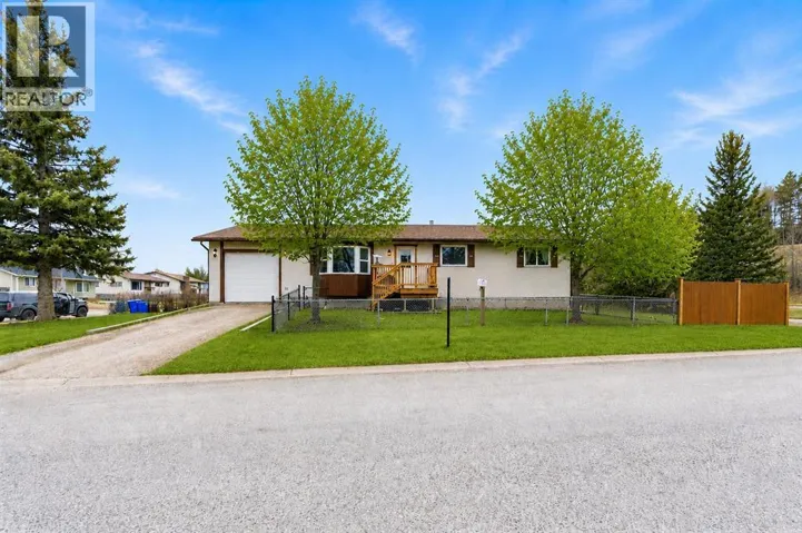 616 1 Street NE, Sundre, Alberta T0M1X0