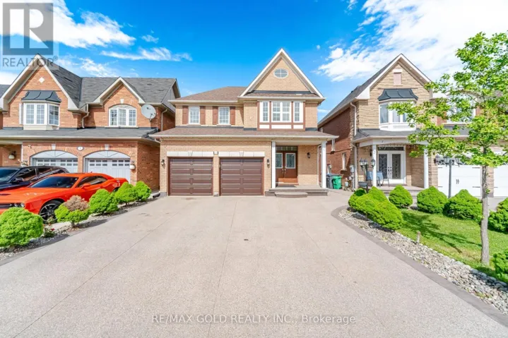 11 TIMBERWOLF ROAD, Brampton (Bram East), Ontario L6P2B4