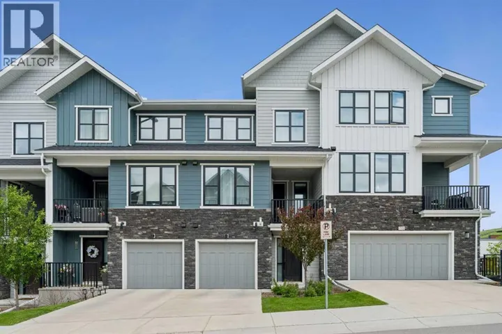 711 Crestridge Common SW, Calgary, Alberta T3B6L6