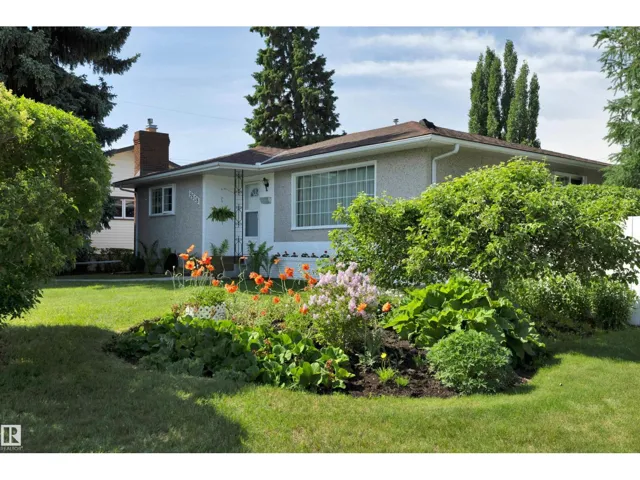 9608 67A ST NW, Edmonton, Alberta T6B1S1