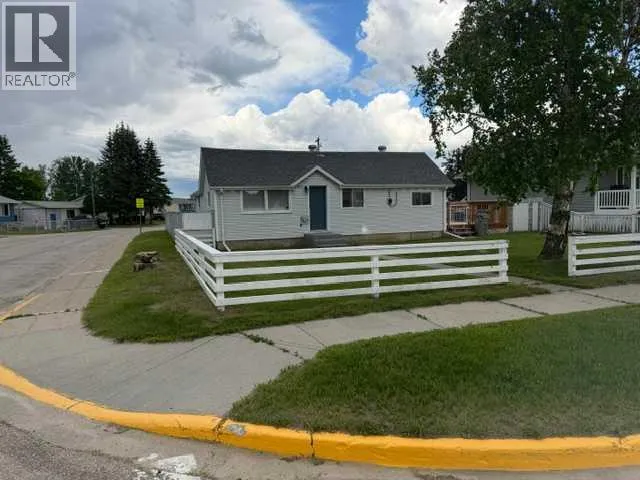 4816 53 Avenue, Whitecourt, Alberta T7S1A2
